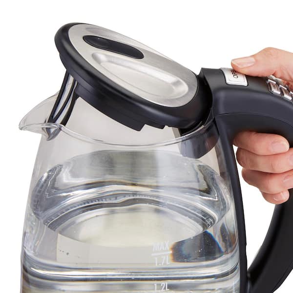 https://images.thdstatic.com/productImages/b83dcac5-3404-448a-8958-6c6f50d91229/svn/stainless-steel-hamilton-beach-electric-kettles-40941r-31_600.jpg
