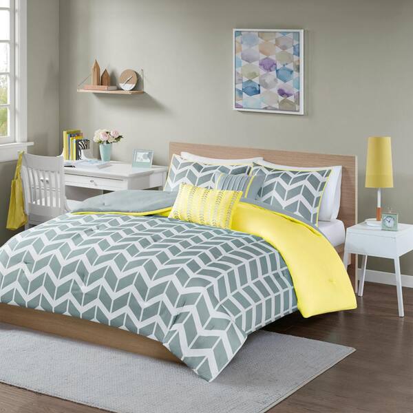 Queen Yellow Grey Chevron Bed in a Bag 6-Piece Bedding Comforter Set Full 