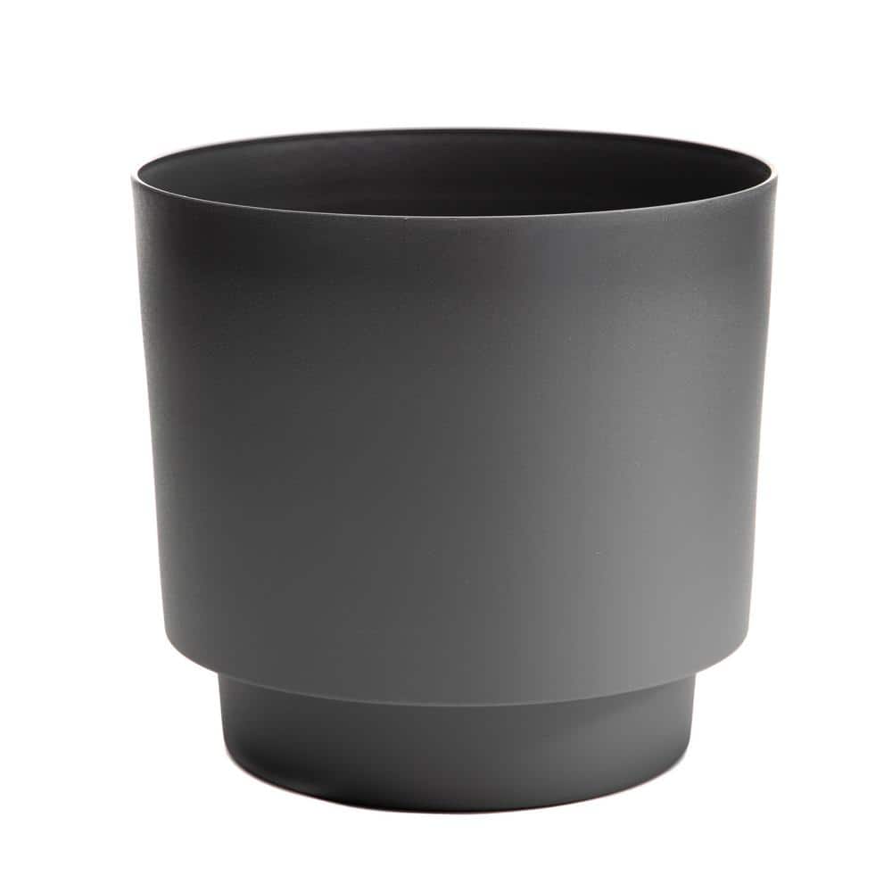 Hopson 10" Charcoal Gray Plastic Planter with Black Metal Stand