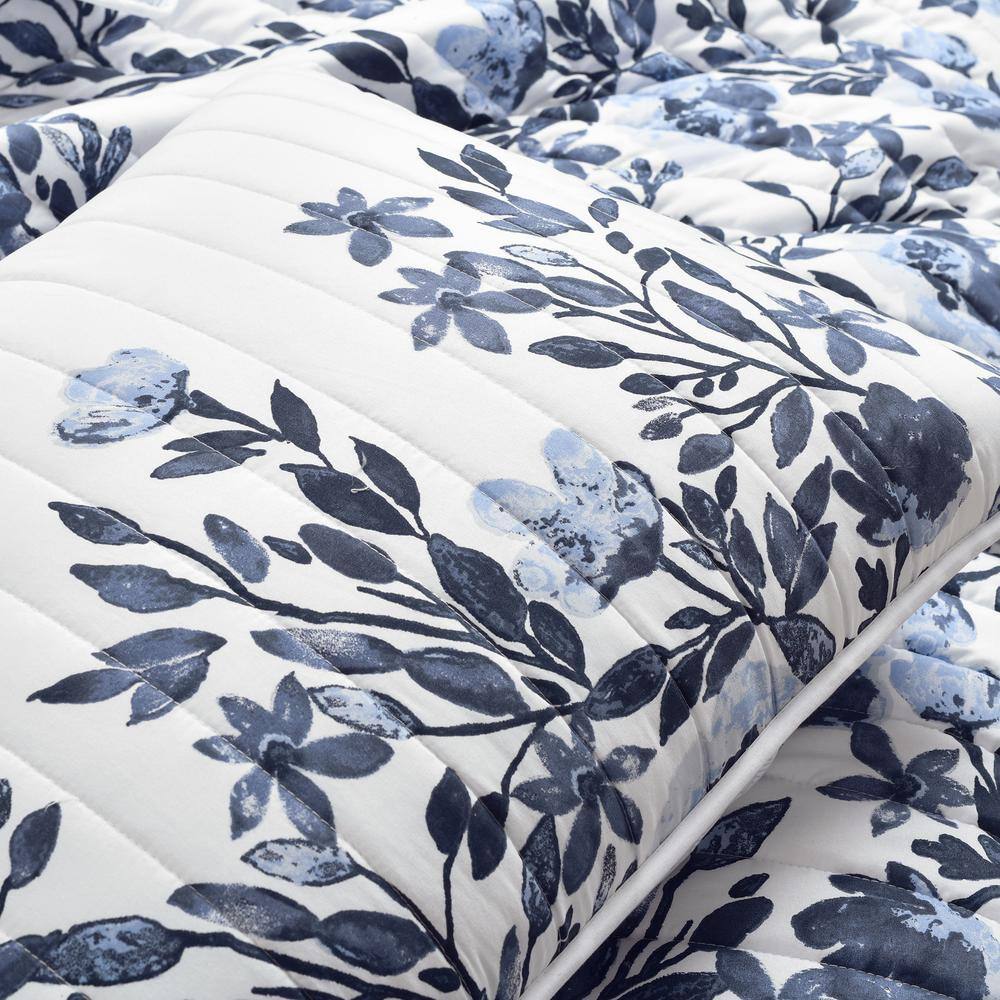 King Navy and White Reversible Microfiber Floral Quilt Set