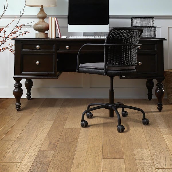Shaw Canyon Honey Hickory 3/8 in. T X 6.3 in. W Tongue and Groove Engineered Hardwood Flooring (34.96 sq.ft./case)