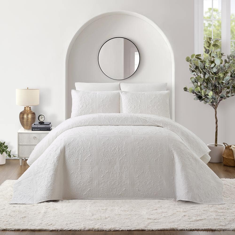 White Full/Queen Microfiber Reversible Bedspread Set