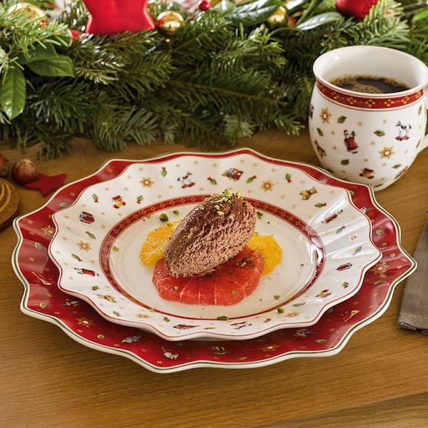 Villeroy & Boch Toy's Delight 11.5 in. Red Dinner Plate 1485852620