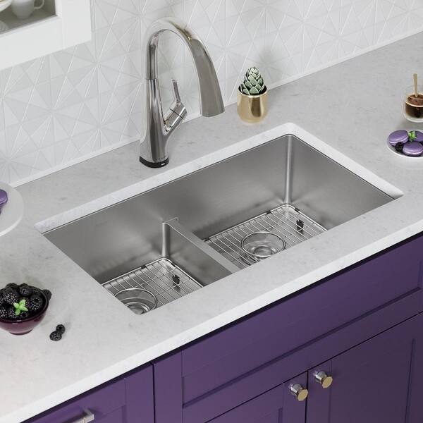 https://images.thdstatic.com/productImages/b87031f1-7ae3-48aa-85d3-2e92d009546b/svn/stainless-steel-elkay-drop-in-kitchen-sinks-ectsra33229tflc-e1_600.jpg