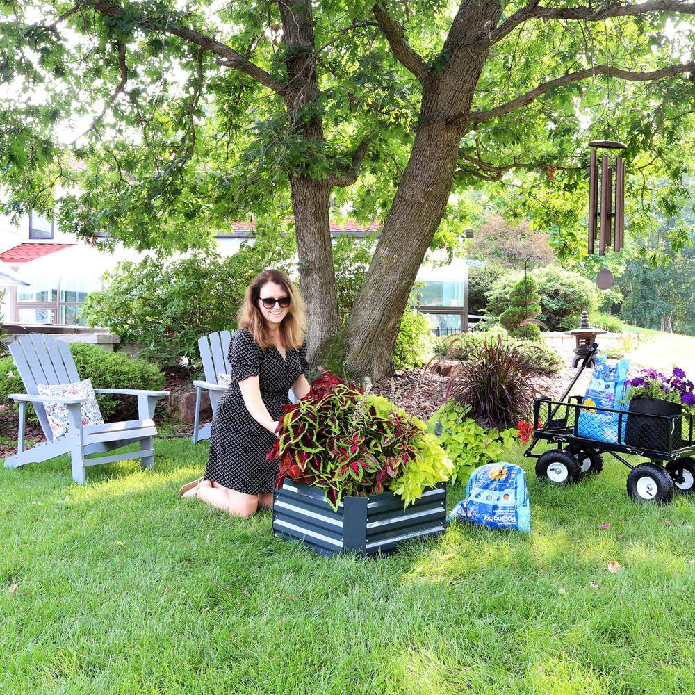 Galvanized Steel 20" Dark Gray Raised Garden Bed for Outdoor Spaces