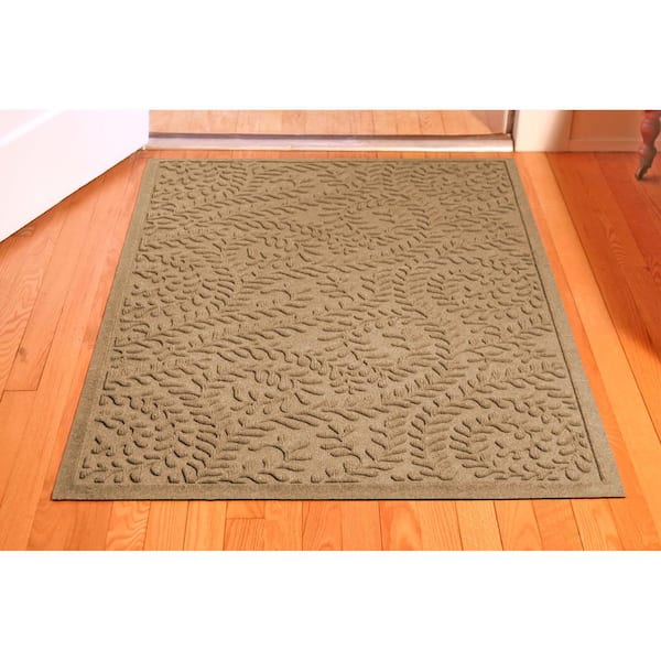 WaterHog Boxwood Camel 35 in. x 59 in. PET Polyester Indoor Outdoor Doormat