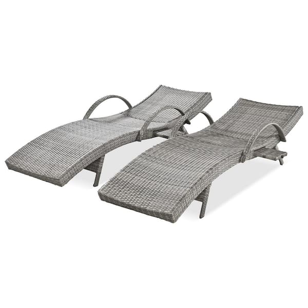 Gray Outdoor Wicker Chaise Lounge Chairs with 5-Level Adjustable Backrest (Set of 2)