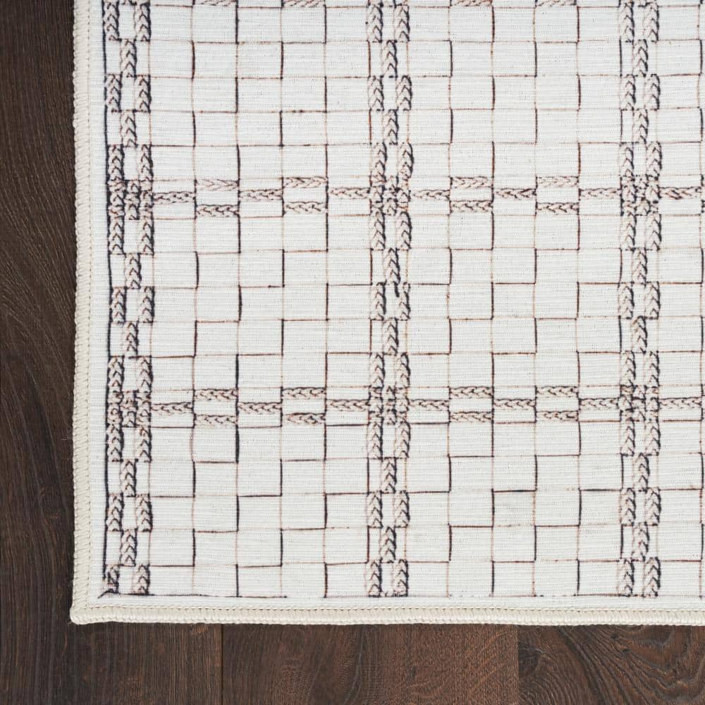Ivory and Gray Geometric Cotton Synthetic Washable Rug 4' x 6'