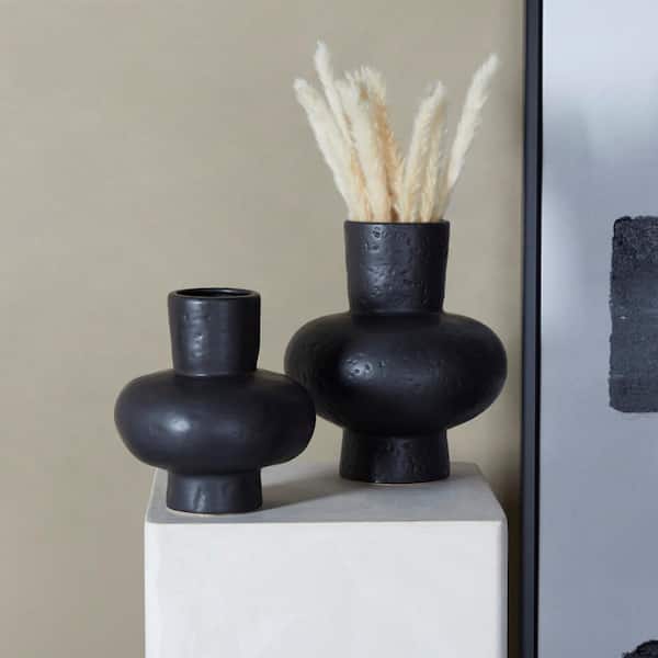CosmoLiving by Cosmopolitan 11 in., 9 in. Black Gourd Style Ceramic Decorative Vase (Set of 2)