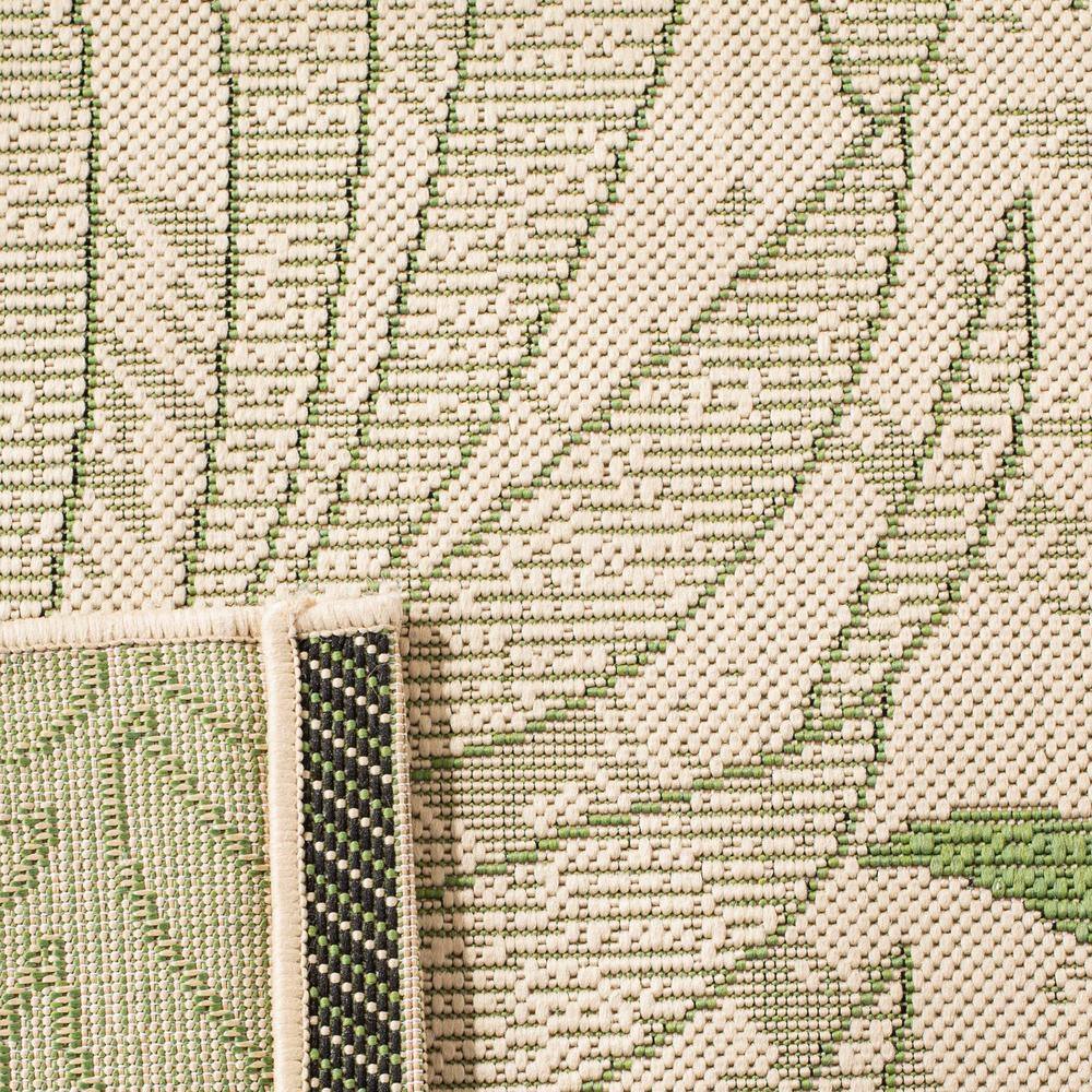 Cream and Green Botanical Indoor/Outdoor Synthetic Area Rug