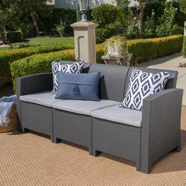 Tenleaf Gray Wicker Outdoor Couch with Light Gray Water Resistant Cushions