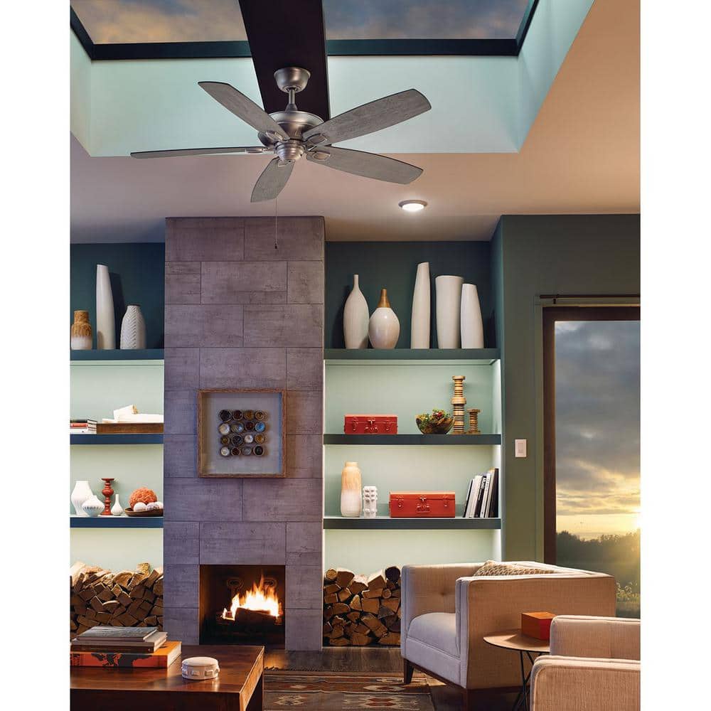 White LED Flush Mount Ceiling Light with Polycarbonate Diffuser