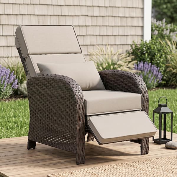 Outdoor Wicker Recliner Chair, Adjustable Backrest Reclining Lounge Patio Chair w/ Footrest & Armrest (beige)