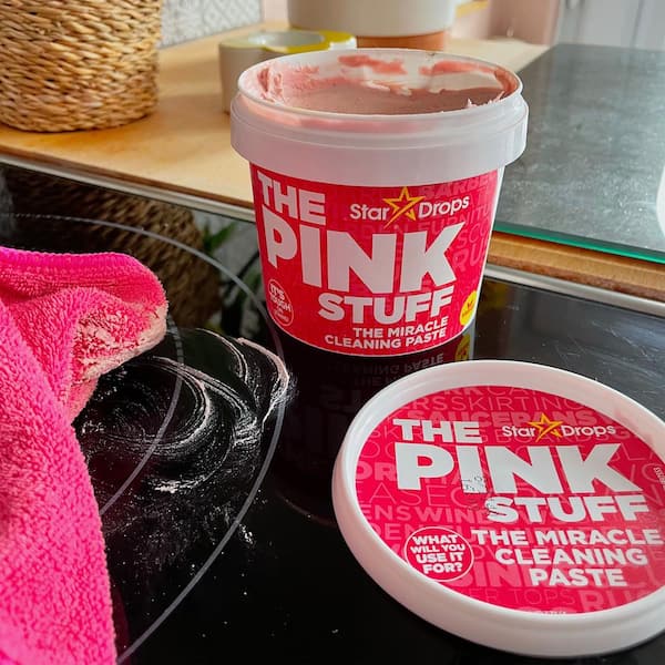 Deep Cleaning My Bathroom with the Amazing Pink Stuff Cleaner 