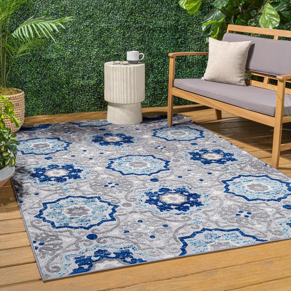 Mediterranean Medallion Blue Khaki 4'x6' Easy-Care Area Rug