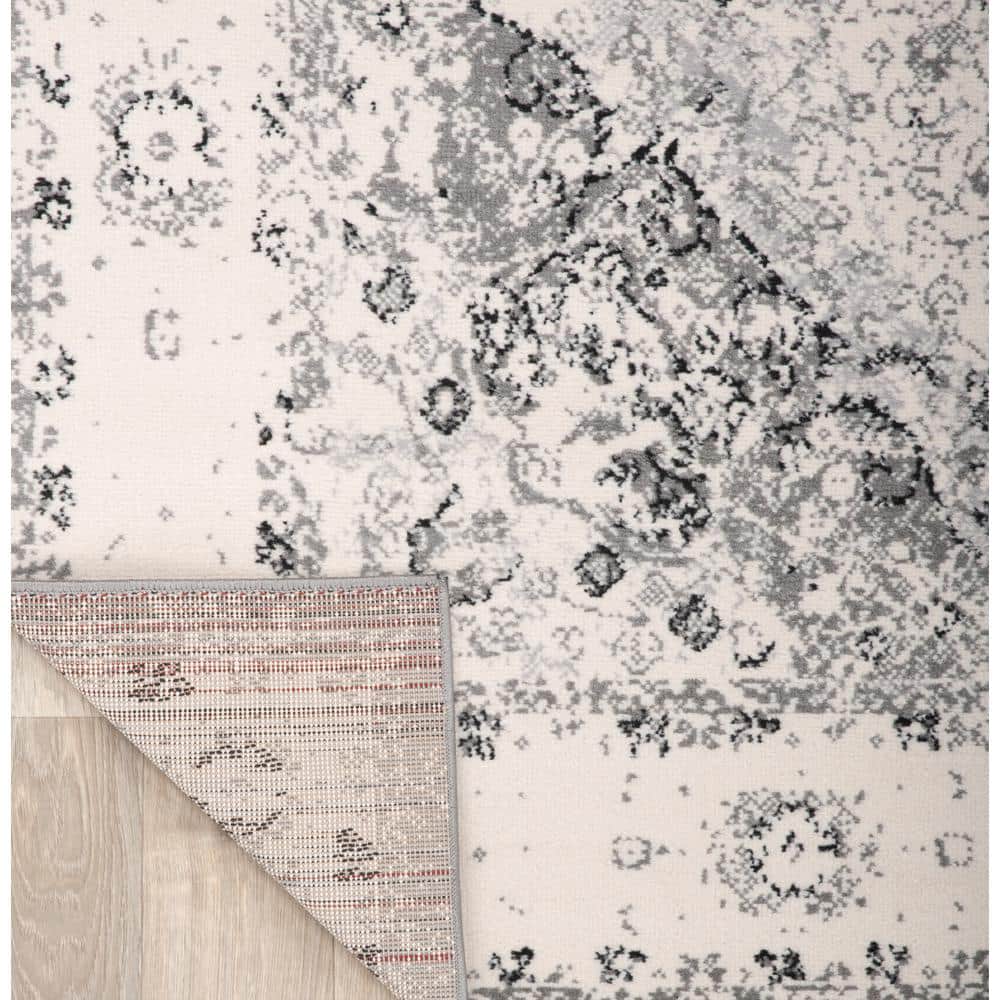 Bohemian Distressed Medallion 5' x 7' Gray Synthetic Area Rug