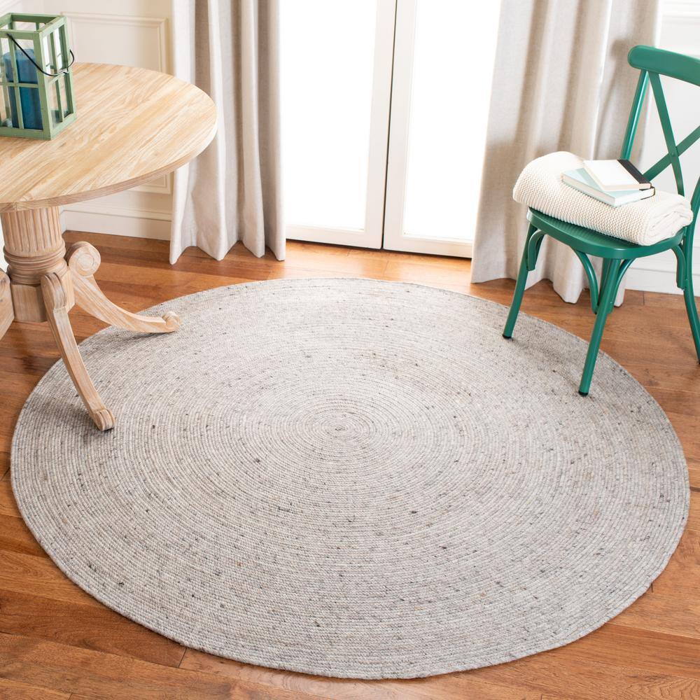 Handmade Gray Wool Braided Reversible Round Rug, 7' x 7'