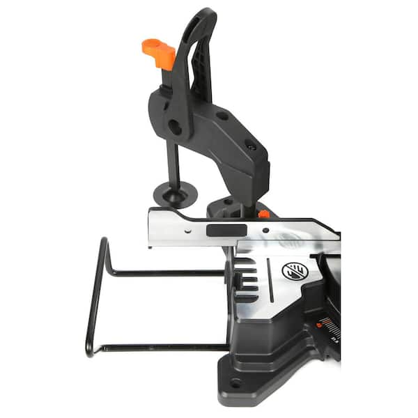 BLACK+DECKER Black + Decker Miter saw 7-1/4-in Single Bevel Compound Corded  Miter Saw at