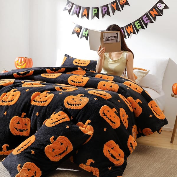 Halloween outlet queen sheet bundle