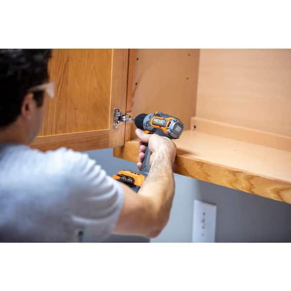 RIDGID - 18V Brushless SubCompact Cordless 1/2 in. Drill Driver Kit with (2) 2.0 Ah Battery, Charger and Bag