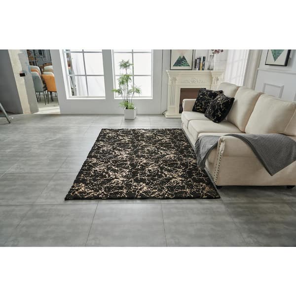 Lily Luxury Chinchilla Faux Fur 4'x6' Black Gilded Abstract Rectangular Area Rug