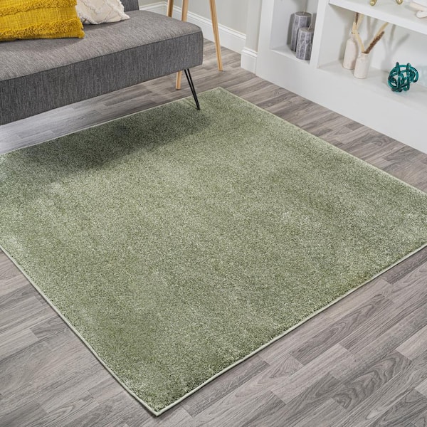 JONATHAN Y Haze Solid Low-Pile Green 7 ft. Square Area Rug