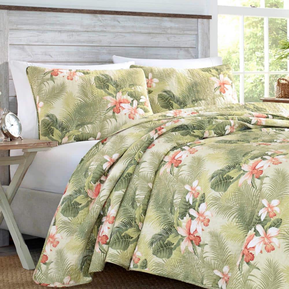 White and Green King Cotton Reversible Quilt Set