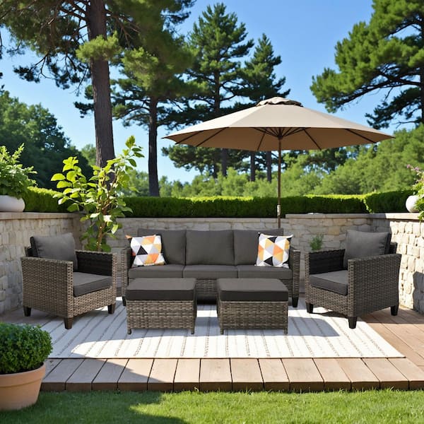 OVIOS New Vultros Gray 5-Piece Wicker Outdoor Patio Conversation Seating Set with Black Cushions