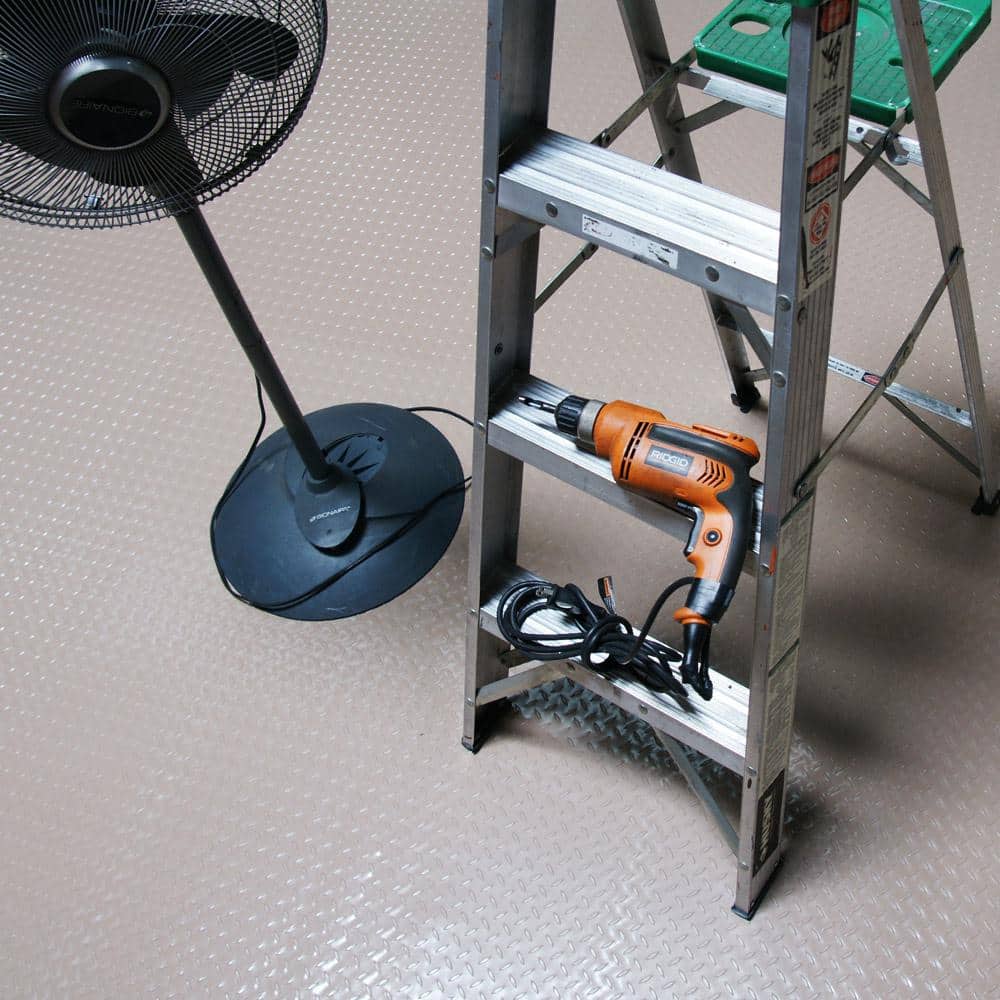 Beige Diamond Plate PVC Flooring Roll 4' x 8'