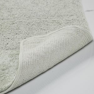 Granada Collection 21 in. x 34 in. Green 100% Cotton Rectangle Bath Rug