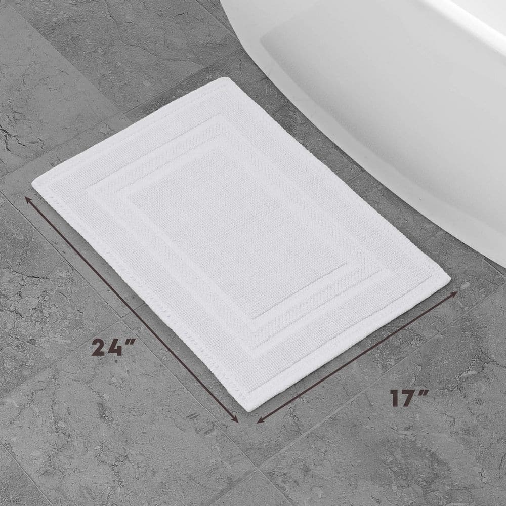 White Cotton Stonewash Racetrack 17x24 Bath Rug