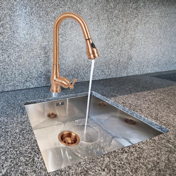 https://images.thdstatic.com/productImages/b9f9e053-4e64-4403-841a-5bbfac2127c3/svn/copper-akicon-sink-strainers-ak82201c-4f_600.jpg