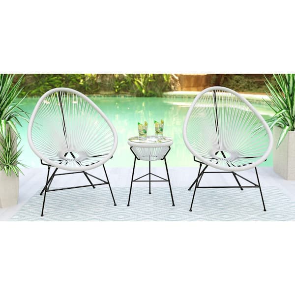 Leisuremod Montara White 3-Piece Wicker Round Outdoor Bistro Set