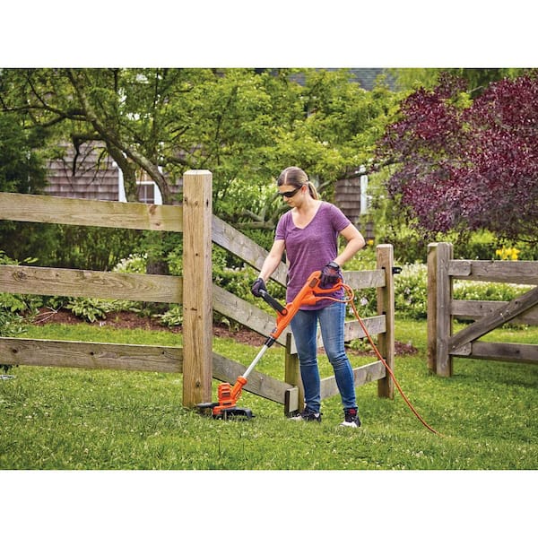 BLACK & DECKER 5.2-Amp Corded Electric String Trimmer and Edger at