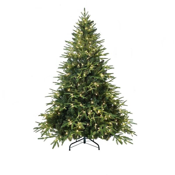 6 ft. Pre-Lit Artificial Christmas Tree with Warm White Incandescent Lights, 1931 Tips