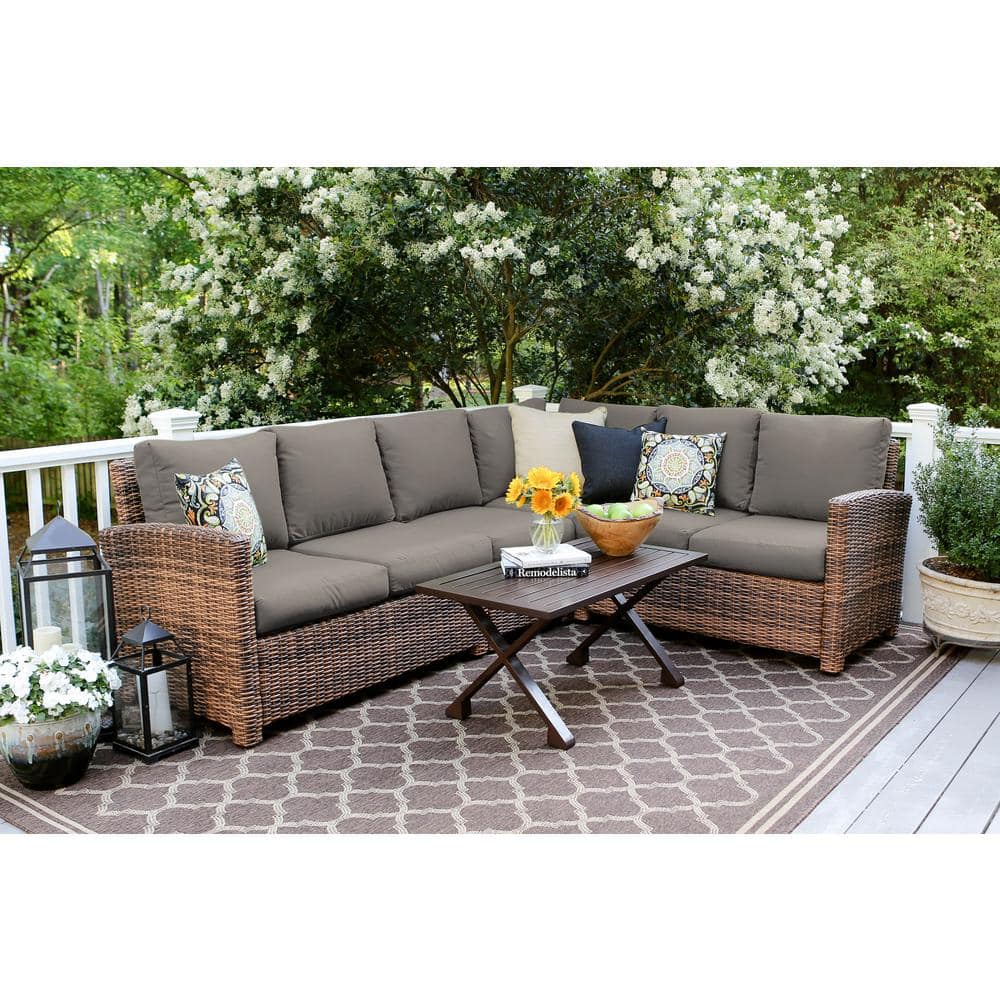 Leisure Made Dalton 5-Piece Wicker Sectional Seating Set with Gray ...