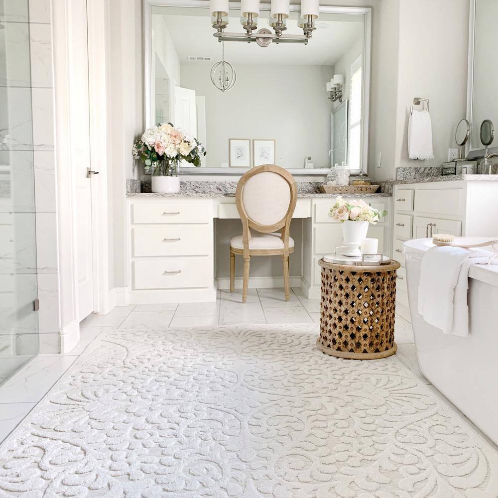 Natural Ivory Floral High-Low Indoor/Outdoor Area Rug