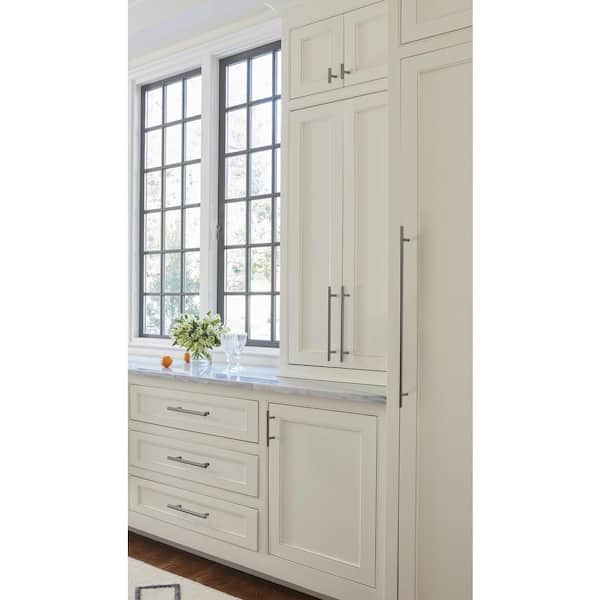 Bar Pulls 5-1/16 in. (128mm) Modern Gunmetal Bar Cabinet Pull