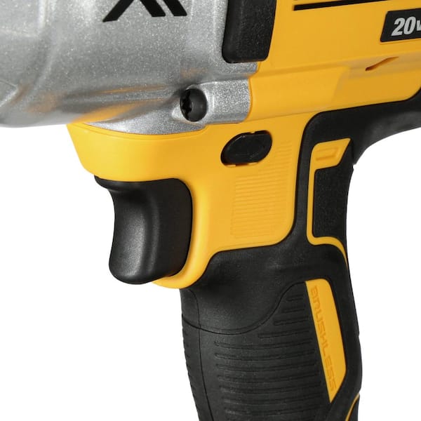 DeWalt DCF899P2 18v Cordless XR High Torque Brushless Impact Wrench 950Nm with 2 Li-ion Batteries 5ah