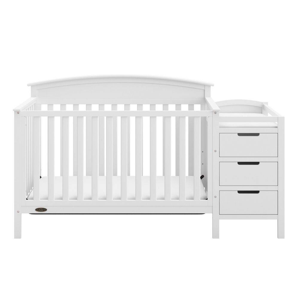 White Pine 4-in-1 Convertible Crib with Changer