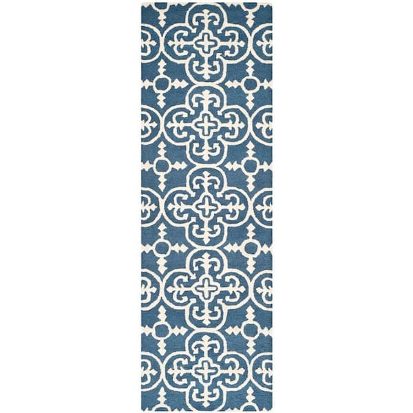 SAFAVIEH Cambridge Navy/Ivory 3 ft. x 12 ft. Medallion Geometric Runner Rug