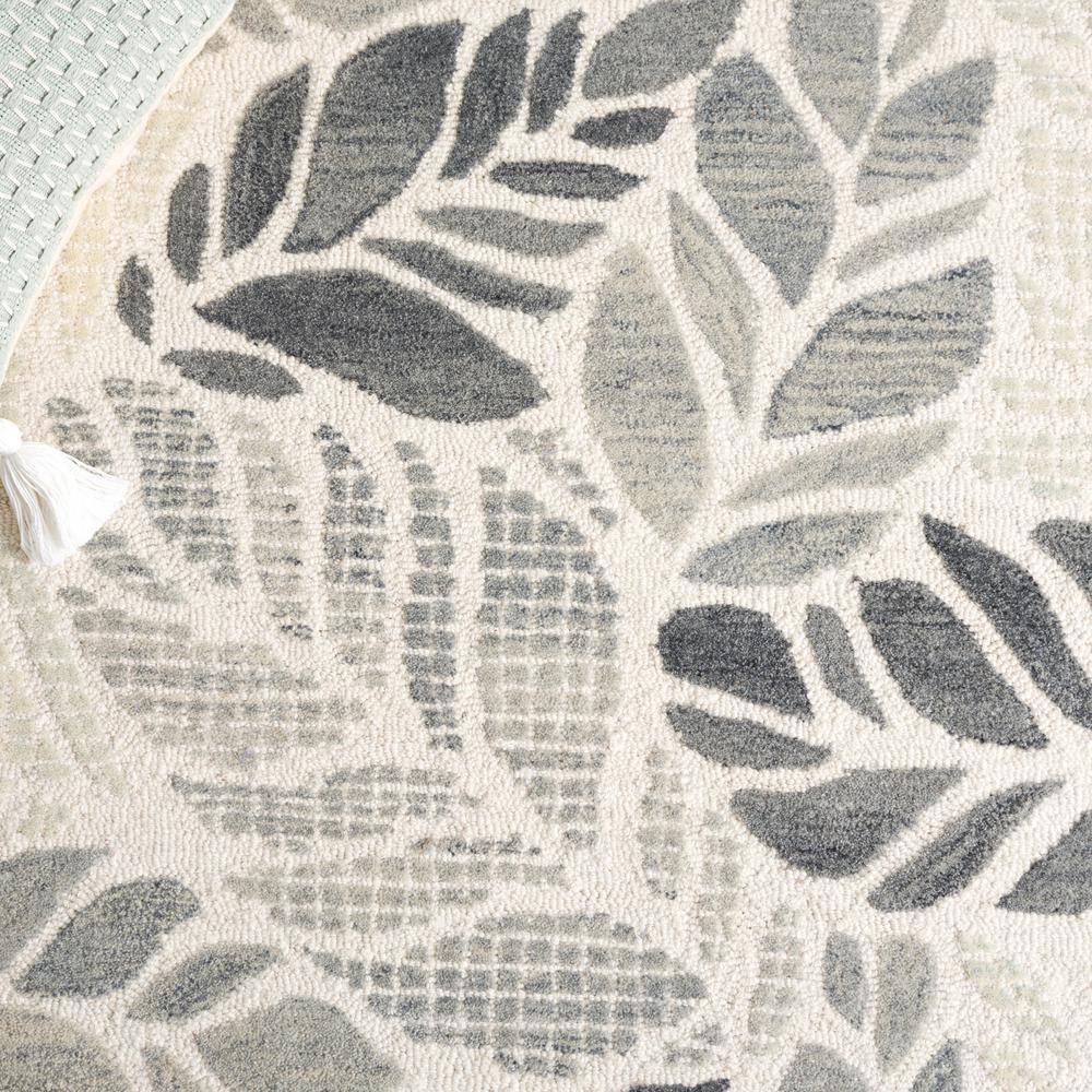 Ivory and Grey Floral Hand-Tufted Wool Area Rug, 8' x 10'
