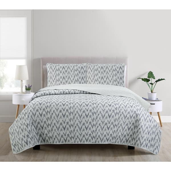 Harper Lane Victoria White Microfiber King Quilt Set (3-Piece)