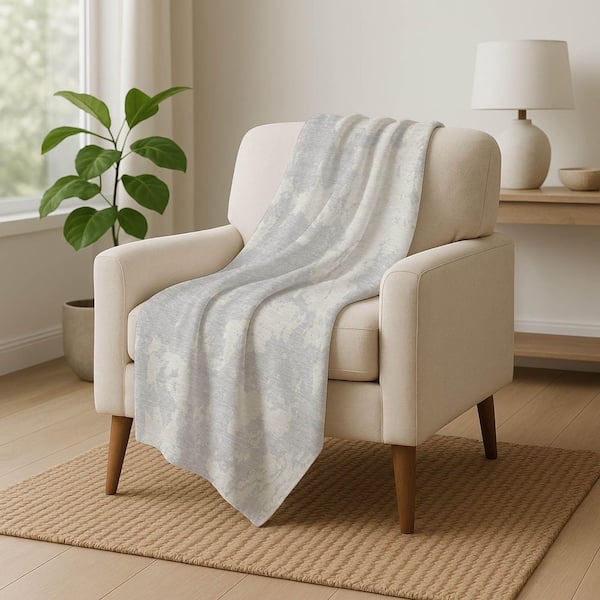 Premium Machine Washable ASB897 Silver 50 in. x 70 in. Sherpa Throw Blanket