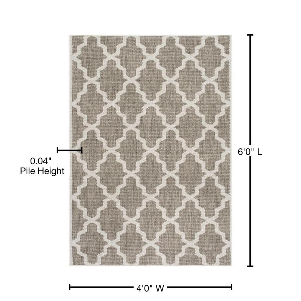 Reversible Taupe Synthetic 4' x 6' Easy Care Area Rug