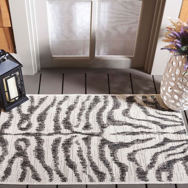 Courtyard Ivory/Black 3 ft. x 5 ft. Zebra Indoor/Outdoor Area Rug