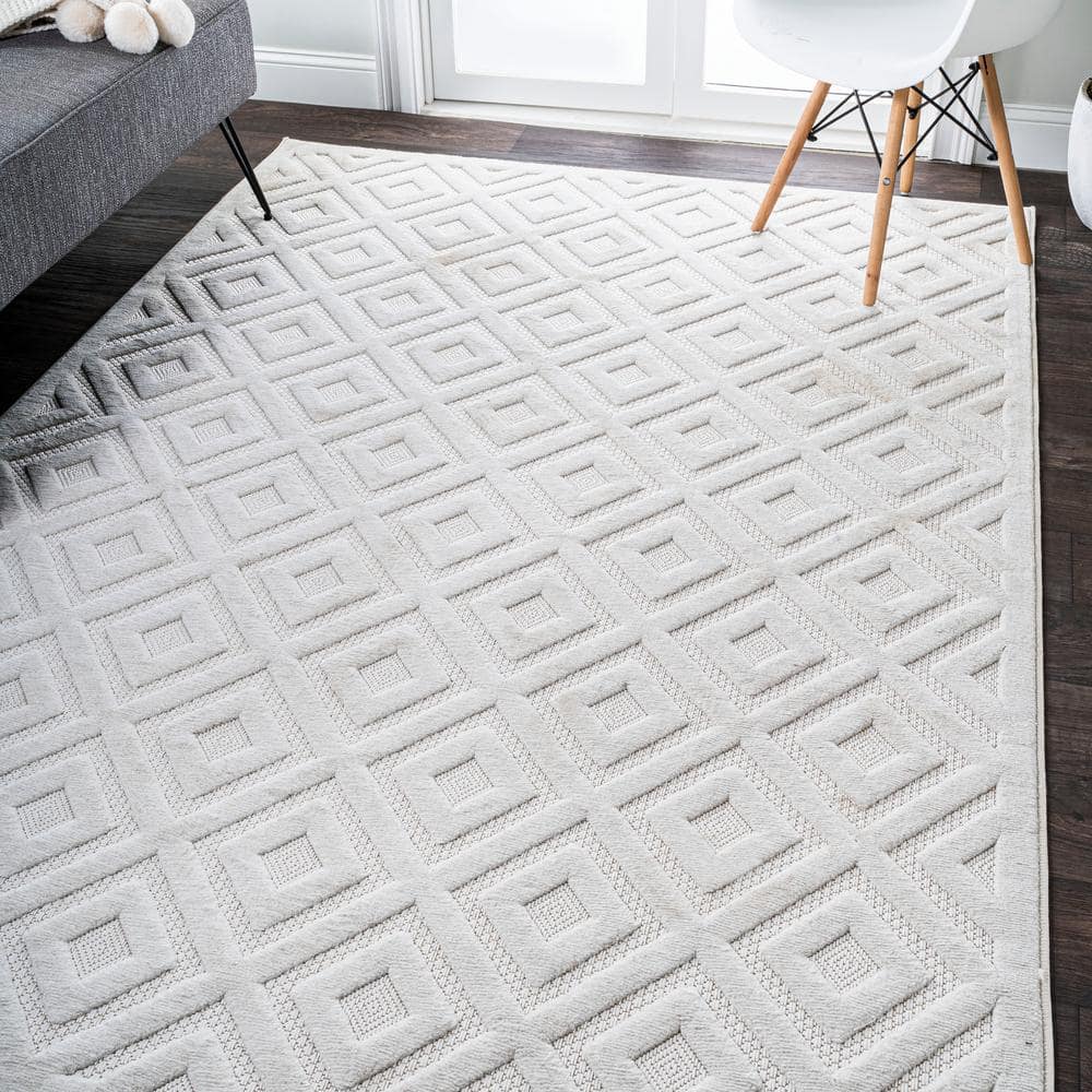 Ivory Geometric Synthetic Indoor/Outdoor Area Rug, 3 x 5