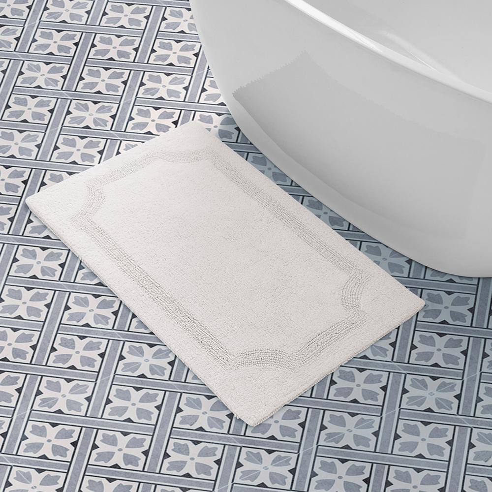 Ivory Reversible Cotton Bath Rug with Textured Design