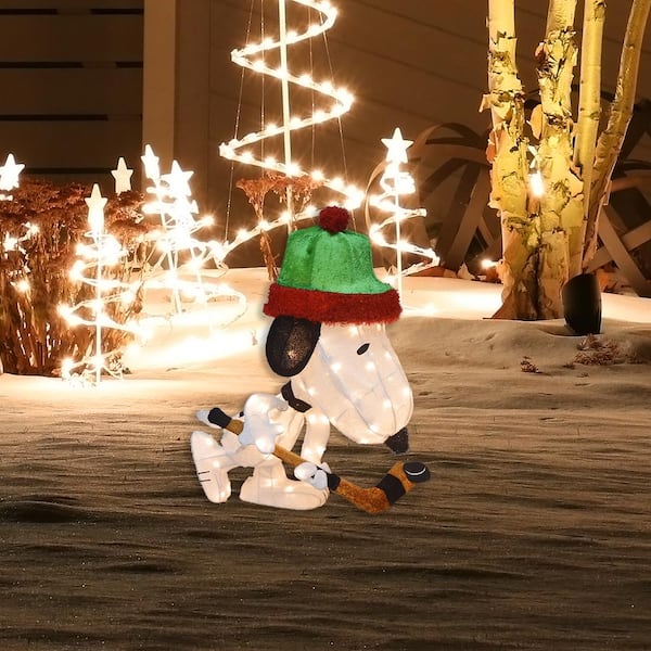 Peanuts 28 in. 3D LED Pre-Lit Yard Snoopy 86269_MYT - The Home Depot