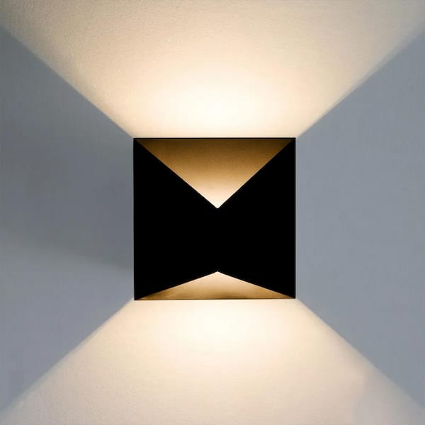 C Cattleya 8 in. Matte Black Modern Outdoor Hardwired Wall Lantern Sconce Integrated LED